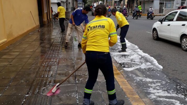 Limpieza de Plazas de Mercado