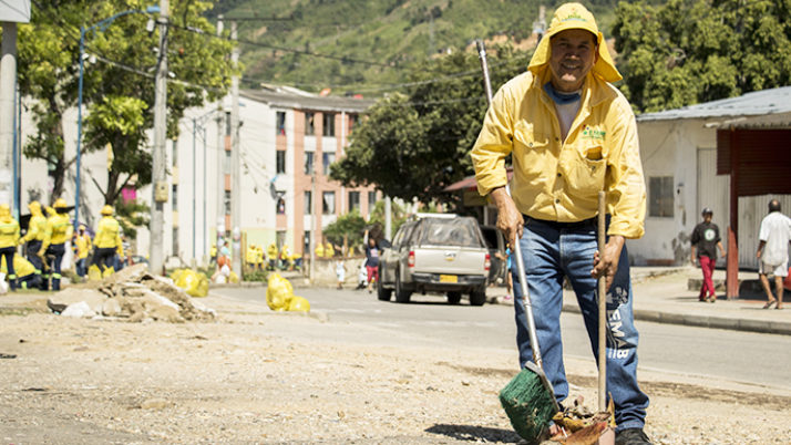 La limpieza de la ciudad depende de todos los bumangueses