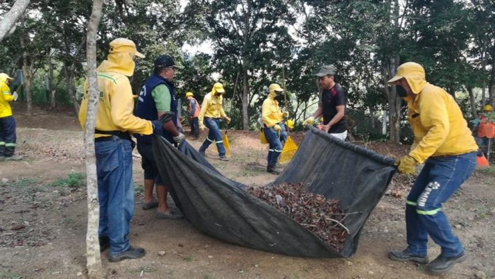 La EMAB S.A. E.S.P. continúa con su labor de limpieza en Bucaramanga